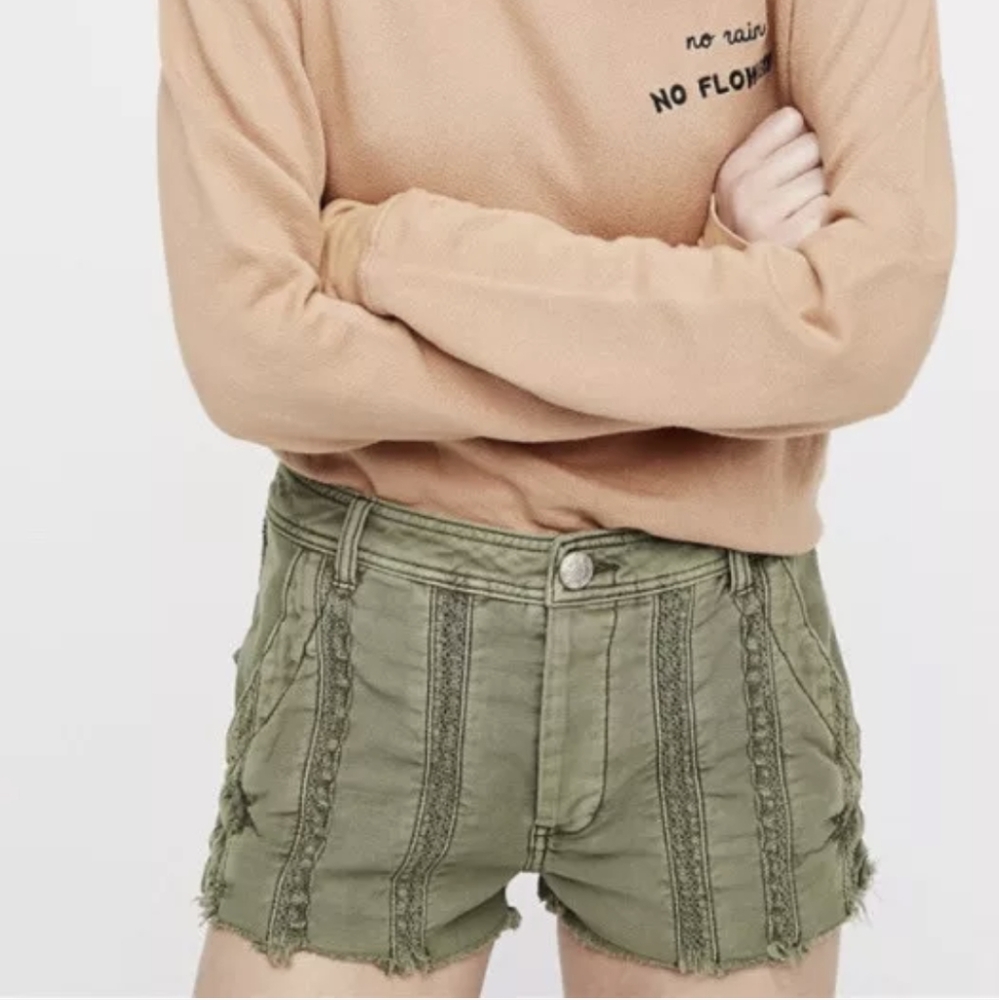 Free People Great Expectations Army Green Lace Trim Cutoff Shorts Size 4